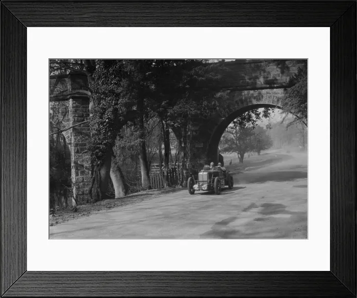 Framed Print : MG Midget of Eddie Hall at Starkeys Bridge, Donington Park, Leicestershire, 1933