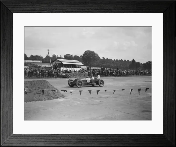 Framed Print : Talbot-Darracq of Henry Segrave, JCC 200 Mile Race, Brooklands, 1926. Artist: Bill Brunell Framed Print : Talbot-Darracq of Henry Segrave, JCC 200 Mile Race, Brooklands, 1926. Artist: Bill Brunell