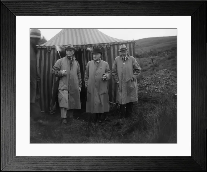Framed Print : Alderman GF Fosdyke, Sir William Graham and Sir Julian Orde, Caerphilly Hillclimb, Wales, 1922 Framed Print : Alderman GF Fosdyke, Sir William Graham and Sir Julian Orde, Caerphilly Hillclimb, Wales, 1922