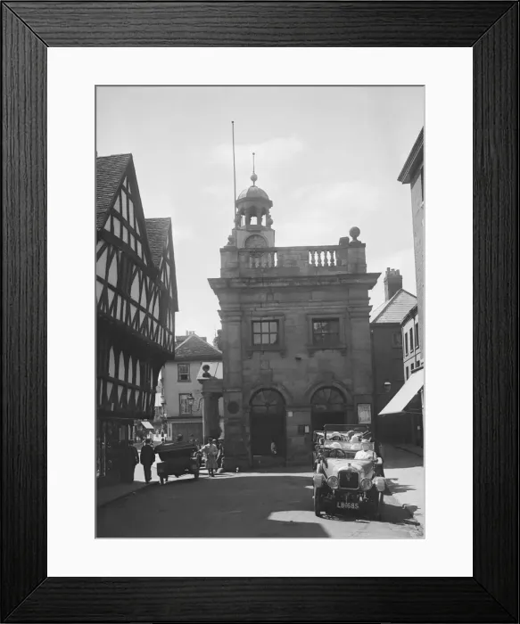 Framed Print : Singer 10 hp open 2-seater, Ludlow, Shropshire, c1920. Artist: Bill Brunell Framed Print : Singer 10 hp open 2-seater, Ludlow, Shropshire, c1920. Artist: Bill Brunell