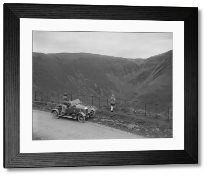 Framed Print : Morris Bullnose. Artist: Bill Brunell Framed Print : Morris Bullnose. Artist: Bill Brunell