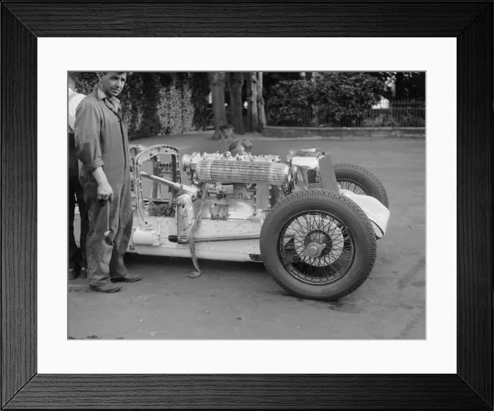 Framed Print : Engine of Raymond Mays Vauxhall-Villiers with the bonnet removed, c1930s. Artist: Bill Brunell Framed Print : Engine of Raymond Mays Vauxhall-Villiers with the bonnet removed, c1930s. Artist: Bill Brunell