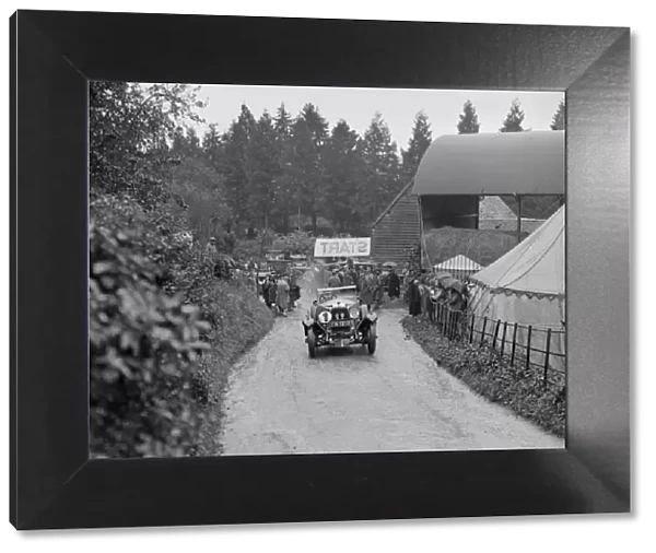 Vauxhall 30  /  98 of D Tinker competing in the MAC Shelsley Walsh Hillclimb, Worcestershire, 1927