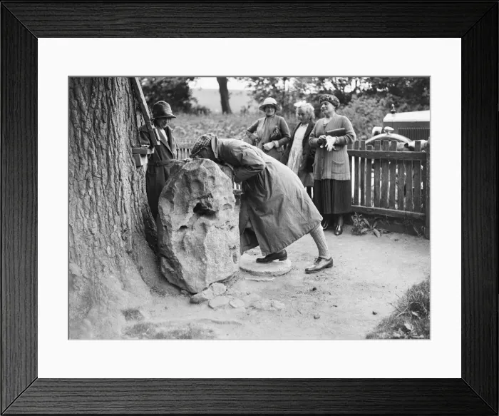 Framed Print : People visiting King Alfreds Blowing Stone, Kingston Lisle, near Uffington, Oxfordshire, c1920s Framed Print : People visiting King Alfreds Blowing Stone, Kingston Lisle, near Uffington, Oxfordshire, c1920s