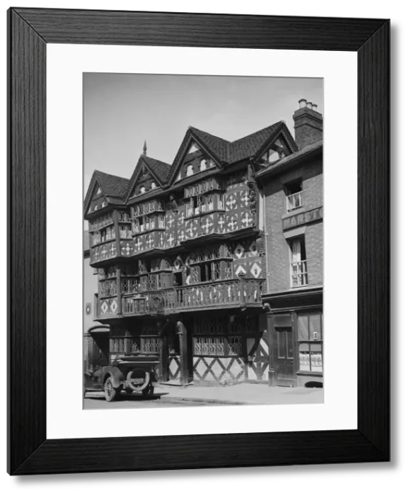 Framed Print : Buick outside the Feathers Hotel, Ludlow, Shropshire, c1930. Artist: Bill Brunell