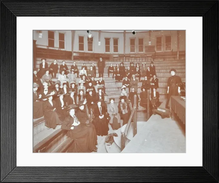Framed Print : Men and women attending a literature class, Hackney Downs Secondary School, London, 1908 Framed Print : Men and women attending a literature class, Hackney Downs Secondary School, London, 1908