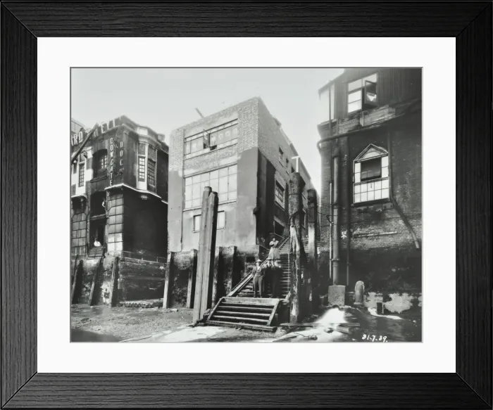 Framed Print : Steps down to the river, Dowgate Dock, Upper Thames Street, City of London, 1939 Framed Print : Steps down to the river, Dowgate Dock, Upper Thames Street, City of London, 1939