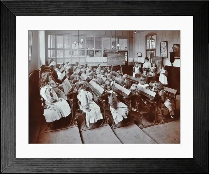 Framed Print : Chemistry lesson, Albion Street Girls School, Rotherhithe, London, 1908 Framed Print : Chemistry lesson, Albion Street Girls School, Rotherhithe, London, 1908