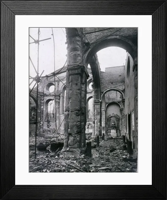 Framed Print : St Mary-le-Bow, London, 1941 Framed Print : St Mary-le-Bow, London, 1941