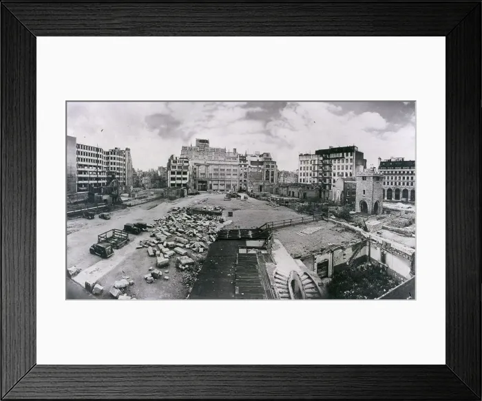 Framed Print : Mark Lane, London, 1945 Framed Print : Mark Lane, London, 1945