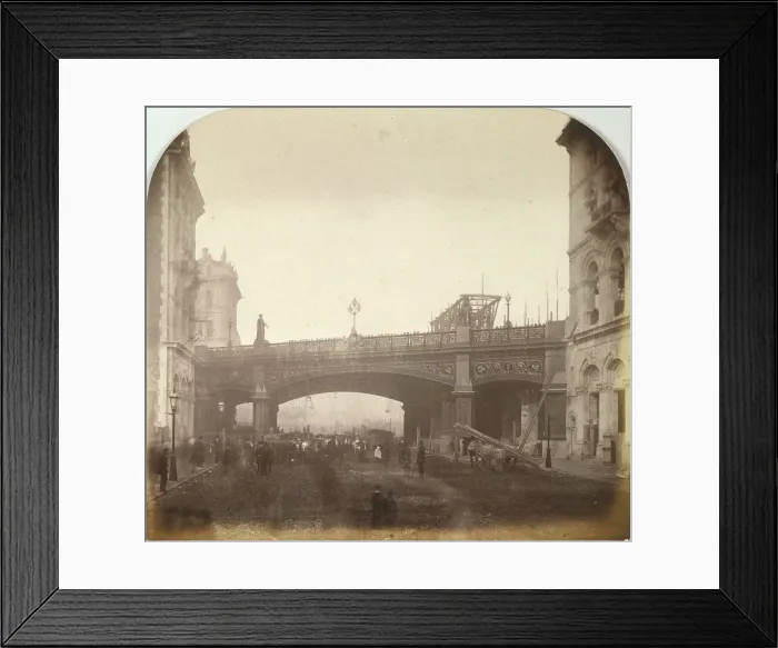 Framed Print : Holborn Viaduct, London as it crossed Farringdon Street, 1869. Artist: Henry Dixon Framed Print : Holborn Viaduct, London as it crossed Farringdon Street, 1869. Artist: Henry Dixon