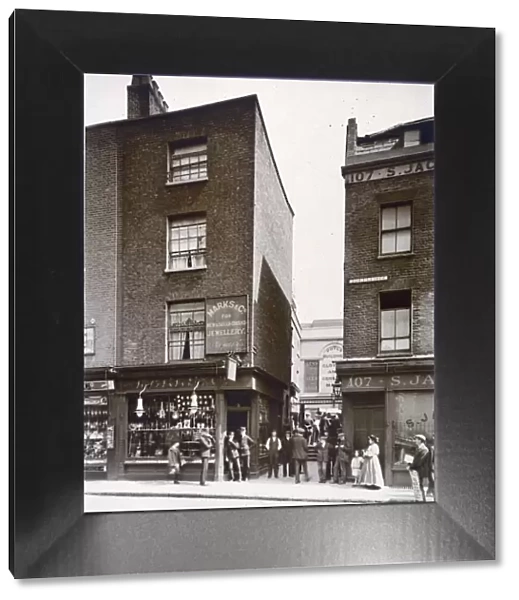 Phils Buildings, Houndsditch, London, 1911