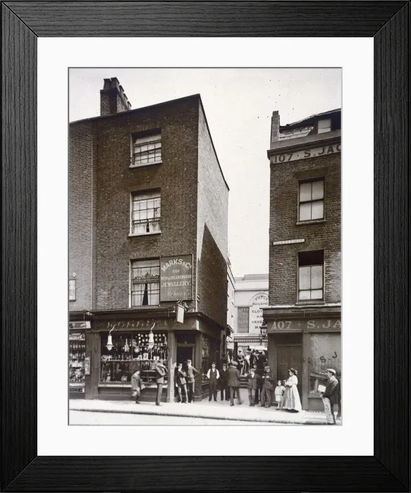 Framed Print : Phils Buildings, Houndsditch, London, 1911 Framed Print : Phils Buildings, Houndsditch, London, 1911