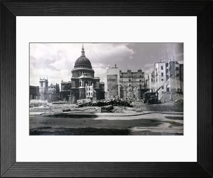 Framed Print : View of east end of St Pauls showing air raid damage in the vicinity, London, c1941 Framed Print : View of east end of St Pauls showing air raid damage in the vicinity, London, c1941