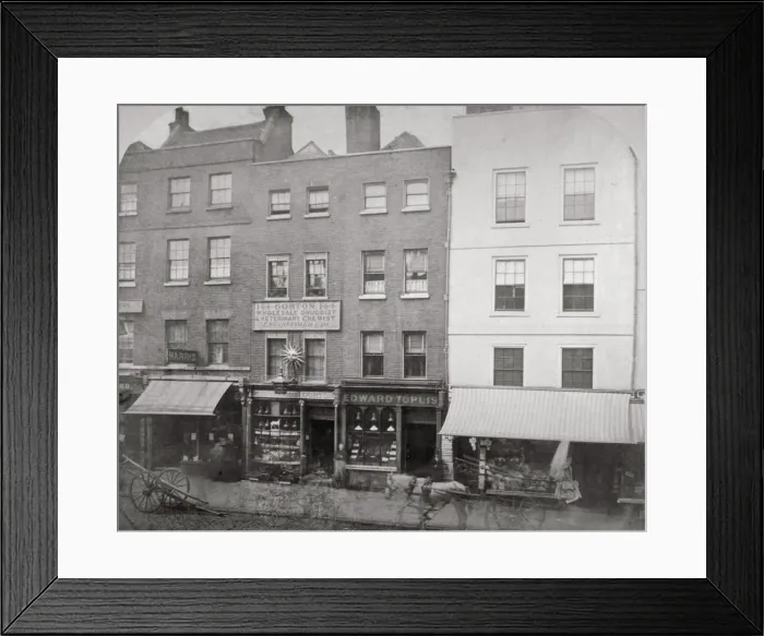 Framed Print : Aldgate High Street, City of London, 1875 Framed Print : Aldgate High Street, City of London, 1875