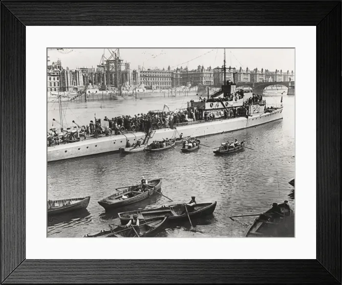 Framed Print : Ship and boats on the River Thames, London, c1913 Framed Print : Ship and boats on the River Thames, London, c1913