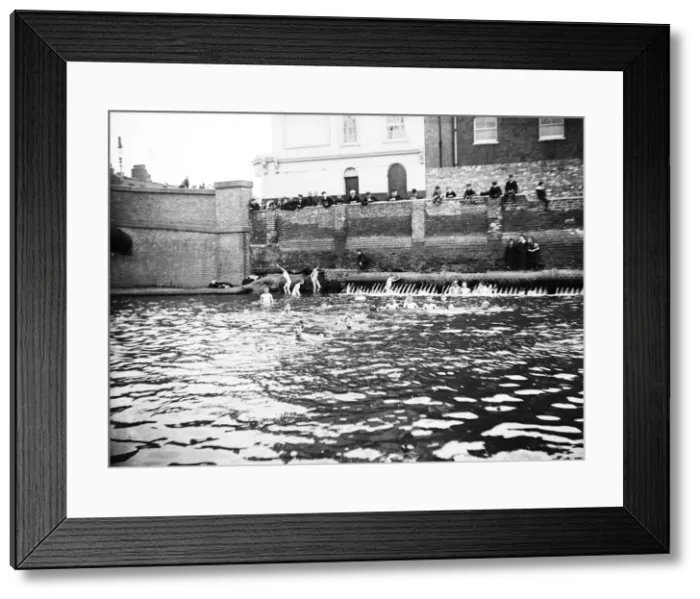 Framed Print : Boys bathing in a sluice on the Grand Union Canal, London, c1905 Framed Print : Boys bathing in a sluice on the Grand Union Canal, London, c1905