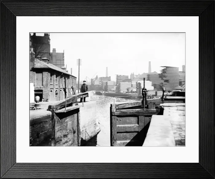 Framed Print : The industrial landscape on the Regents Canal, London, c1905 Framed Print : The industrial landscape on the Regents Canal, London, c1905