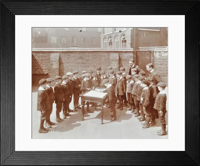 Framed Print : Geography lesson, Hague Street School, Bethnal Green, London, 1908 Framed Print : Geography lesson, Hague Street School, Bethnal Green, London, 1908