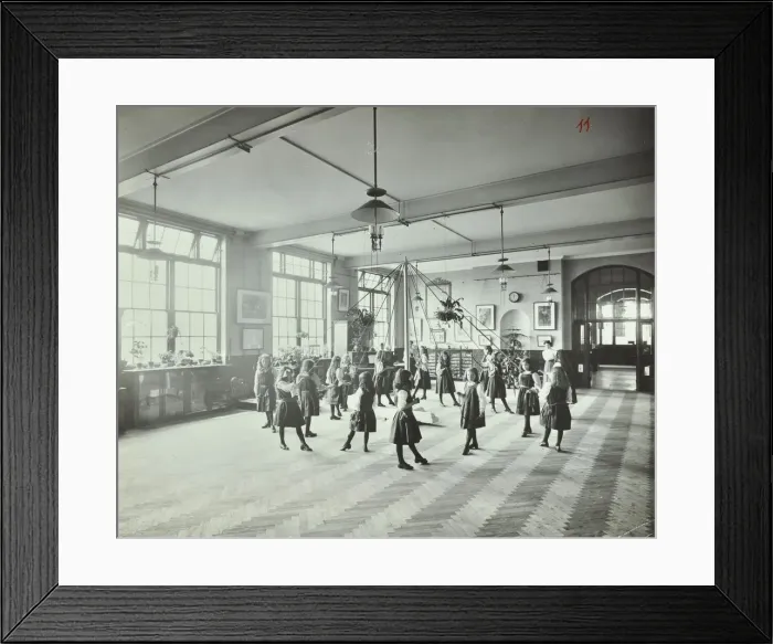 Framed Print : Girls dancing around a maypole, Hugon Road School, Fulham, London, 1907 Framed Print : Girls dancing around a maypole, Hugon Road School, Fulham, London, 1907