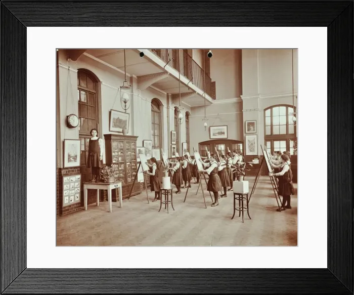 Framed Print : Drawing class, Myrdle Street Girls School, Stepney, London, 1908 Framed Print : Drawing class, Myrdle Street Girls School, Stepney, London, 1908
