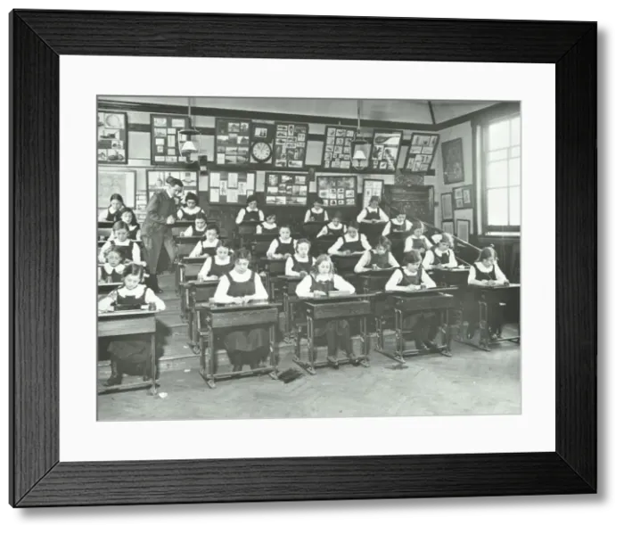 Framed Print : Girls in a classroom, Tollington Park Central School, London, 1915 Framed Print : Girls in a classroom, Tollington Park Central School, London, 1915