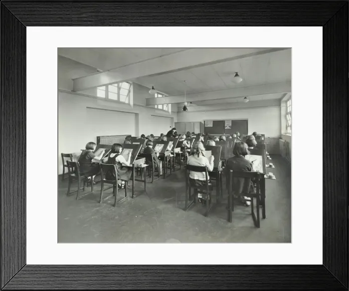 Framed Print : Art lesson, Wornington Road School, London, 1938 Framed Print : Art lesson, Wornington Road School, London, 1938