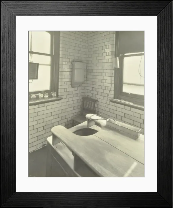 Framed Print : Douche table, Thavies Inn Hospital, London, 1930 Framed Print : Douche table, Thavies Inn Hospital, London, 1930