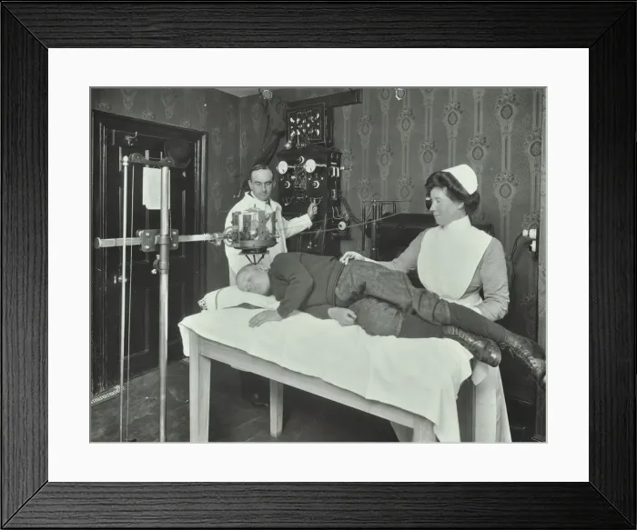 Framed Print : X-ray room for ring worm, Woolwich School Treatment Centre, London, 1914 Framed Print : X-ray room for ring worm, Woolwich School Treatment Centre, London, 1914