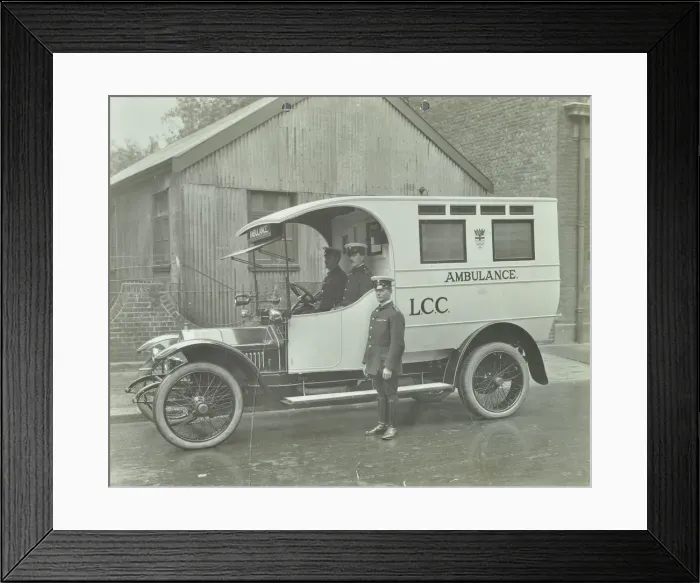 Framed Print : White London County Council ambulance (number 11), 1920 Framed Print : White London County Council ambulance (number 11), 1920