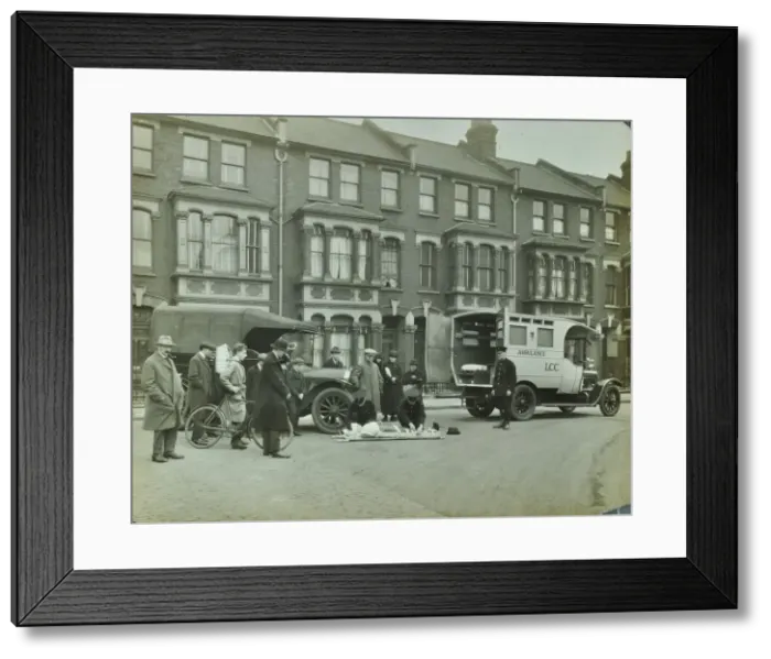 Framed Print : Road accident, Calabria road, Islington, London, 1925 Framed Print : Road accident, Calabria road, Islington, London, 1925