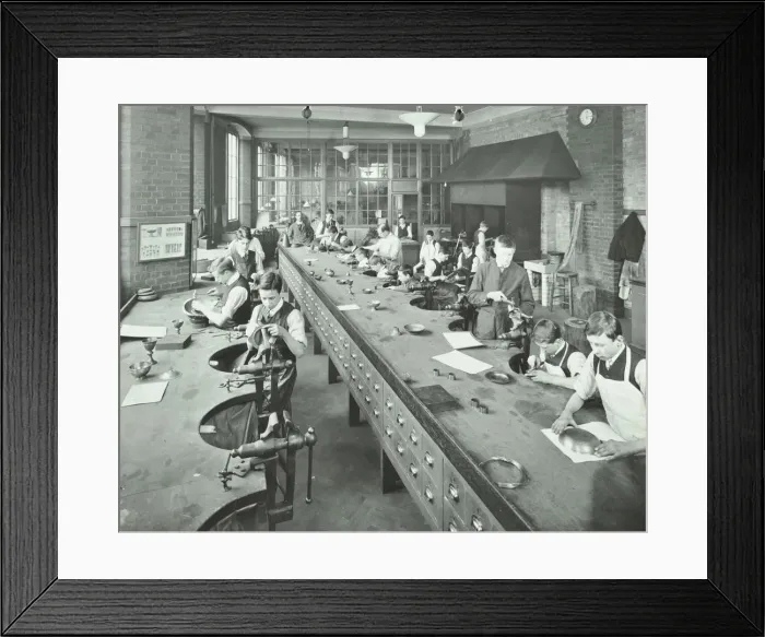 Framed Print : The Silversmiths Room, Central School of Arts and Crafts, Camden, London, 1911 Framed Print : The Silversmiths Room, Central School of Arts and Crafts, Camden, London, 1911
