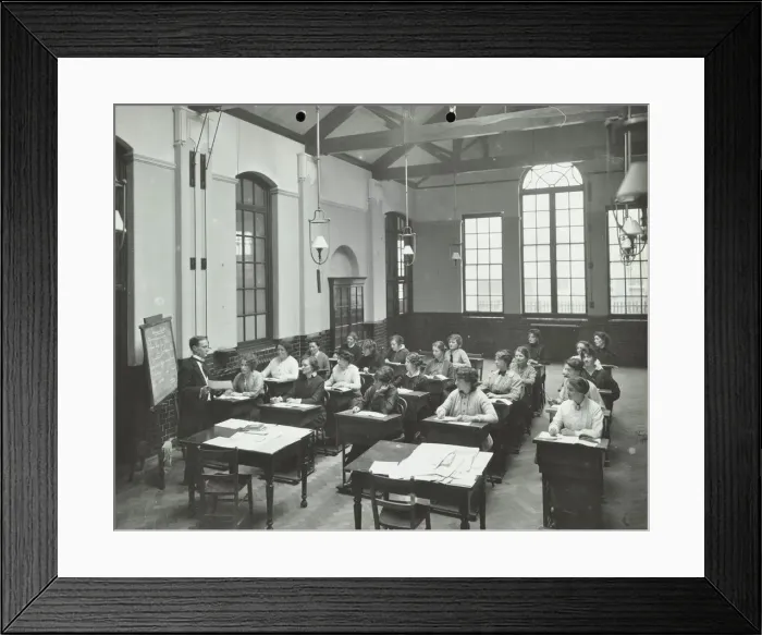 Framed Print : A lesson at the Fulham Girl Clerks Training School, Fulham, London, 1915 Framed Print : A lesson at the Fulham Girl Clerks Training School, Fulham, London, 1915