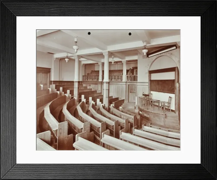 Framed Print : Lecture theatre, London Day Training College, Camden, 1907 Framed Print : Lecture theatre, London Day Training College, Camden, 1907