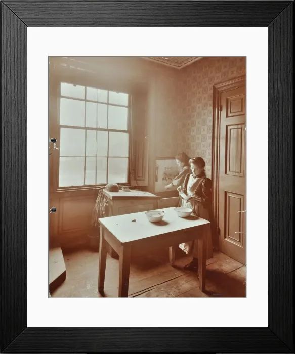 Framed Print : Housewifery, Barnsbury Park School, Islington, London, 1908 Framed Print : Housewifery, Barnsbury Park School, Islington, London, 1908
