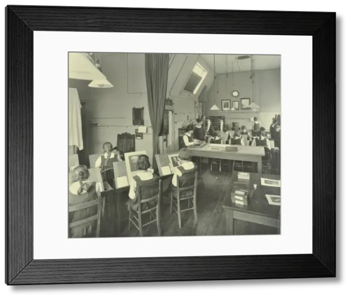 Framed Print : Photography students, Bloomsbury Trade School for Girls, London, 1923 Framed Print : Photography students, Bloomsbury Trade School for Girls, London, 1923