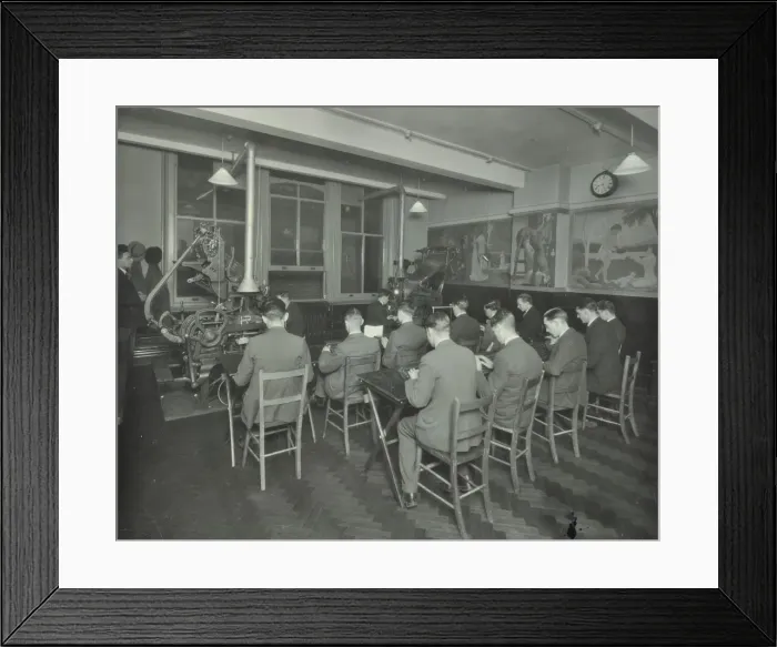 Framed Print : Linotype students at work, Camberwell School of Arts and Crafts, London, 1930 Framed Print : Linotype students at work, Camberwell School of Arts and Crafts, London, 1930
