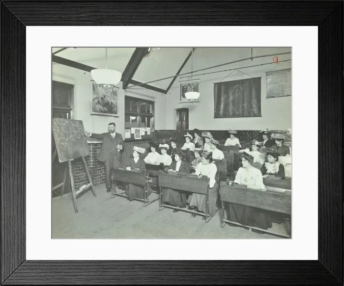 Framed Print : Shorthand class for women, Choumert Road Evening Institute, London, 1907 Framed Print : Shorthand class for women, Choumert Road Evening Institute, London, 1907