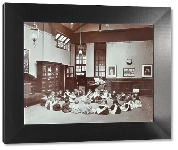 Music lesson, Southfields Infants School, Wandsworth, London, 1906