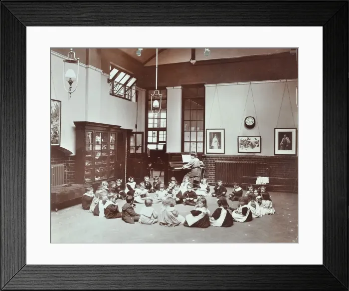 Framed Print : Music lesson, Southfields Infants School, Wandsworth, London, 1906 Framed Print : Music lesson, Southfields Infants School, Wandsworth, London, 1906