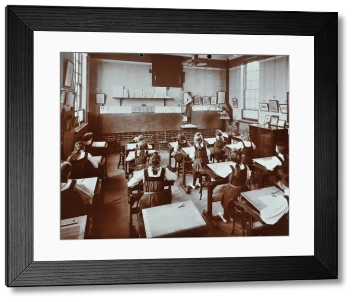 Framed Print : Art lesson, Fulham County Secondary School, London, 1908 Framed Print : Art lesson, Fulham County Secondary School, London, 1908