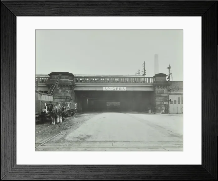 Framed Print : Train passing over the Chelsea Road, London, 1936 Framed Print : Train passing over the Chelsea Road, London, 1936