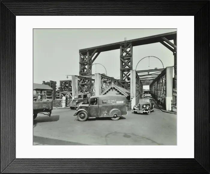 Framed Print : Traffic driving on to the Woolwich Ferry, London, 1945 Framed Print : Traffic driving on to the Woolwich Ferry, London, 1945