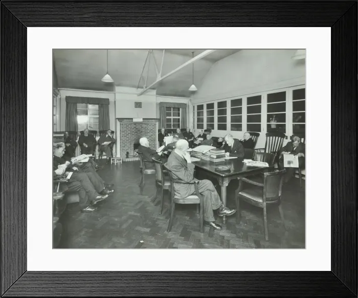 Framed Print : Men sitting in the library at Cedars Lodge old peoples home, Wandsworth, London, 1939 Framed Print : Men sitting in the library at Cedars Lodge old peoples home, Wandsworth, London, 1939