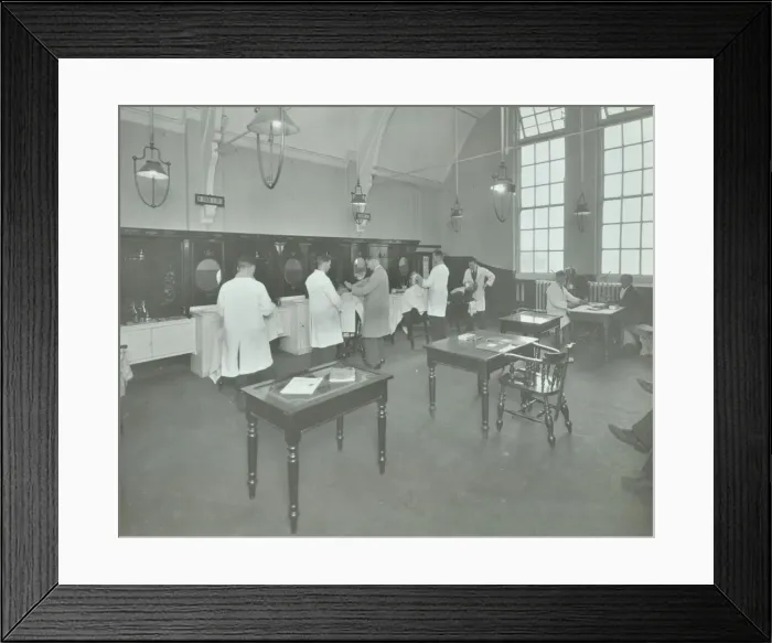 Framed Print : Hair dressing class for men at the Bromley Non-Residential Training Centre, London, 1934 Framed Print : Hair dressing class for men at the Bromley Non-Residential Training Centre, London, 1934