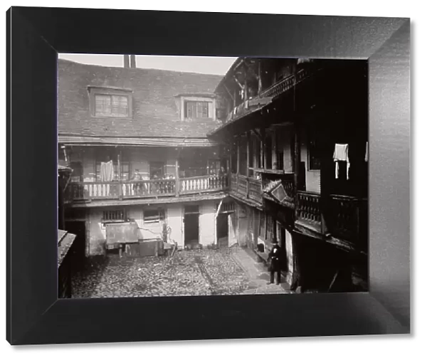 Courtyard at the Oxford Arms Inn, Warwick Lane, from the first floor, City of London, 1875