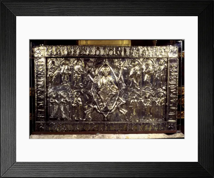 Framed Print : Holy Ark (s. XI), its part of the cathedral treasure preserved in the Holy Chamber Framed Print : Holy Ark (s. XI), its part of the cathedral treasure preserved in the Holy Chamber