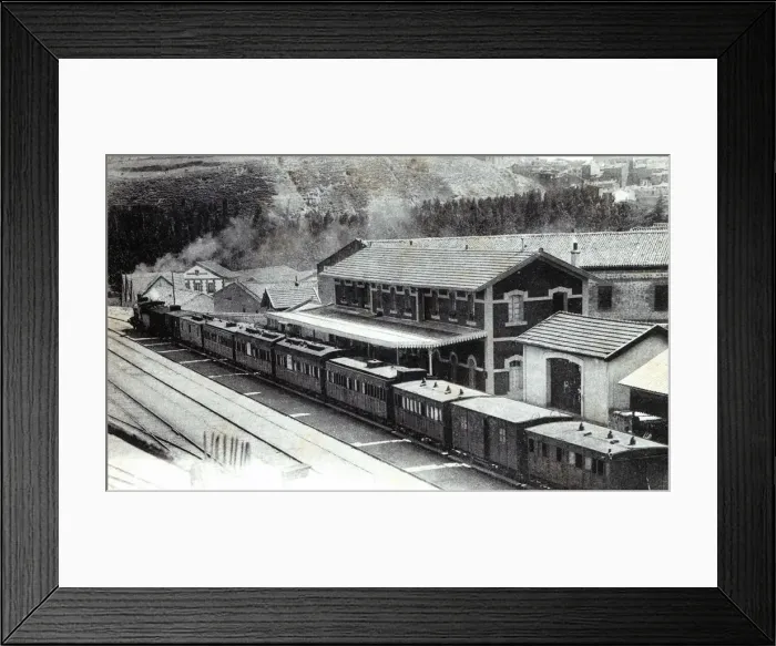 Framed Print : Haro Railway Station (La Rioja), postcard Framed Print : Haro Railway Station (La Rioja), postcard