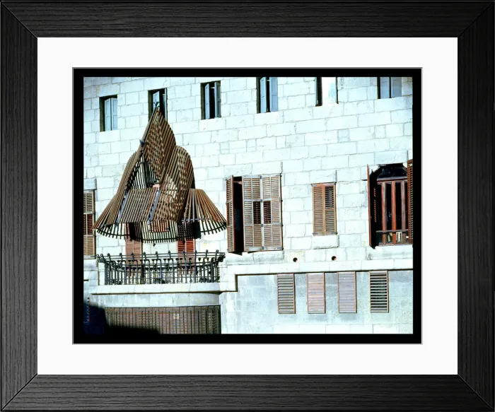 Framed Print : Detail of the facade of the attached platform of the Güell Palace 1886-1890 Framed Print : Detail of the facade of the attached platform of the Güell Palace 1886-1890