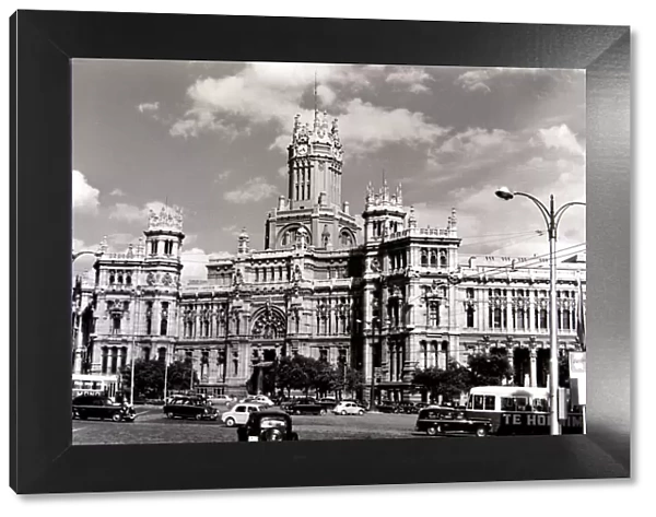Communications Palace, Madrid (1950-1955)